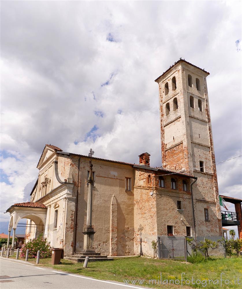 Sandigliano (Biella, Italy) - Church of Santa Maria delle Grazie del Barazzone
